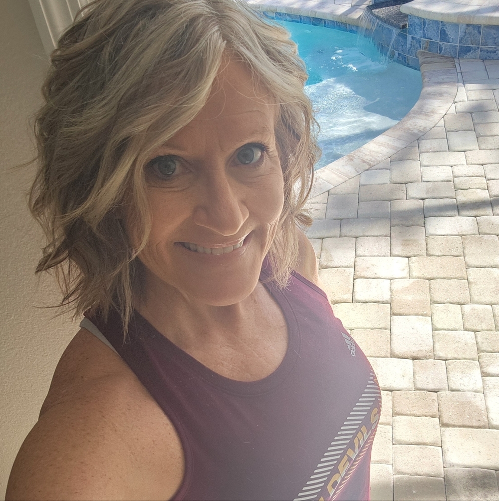 Meet your Posher, Lisa